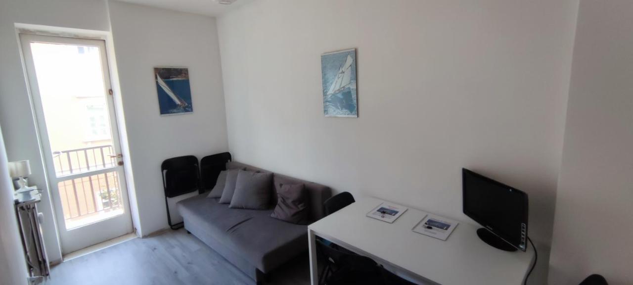 Slataper 22 - Sunny, Central And Confortable Trieste Exterior photo